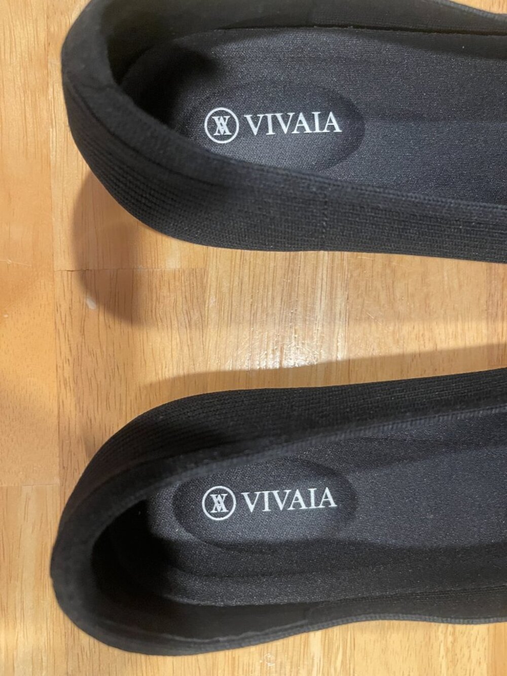 VIVAIA Black Margot Walker V-Cut Square-Toe Flats EUC - Size 42 (US 11) - Picture 2 of 6